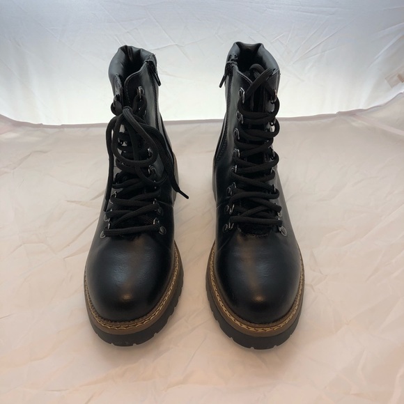 Black lace up booties, size 11 with fur tongue - Picture 2 of 6